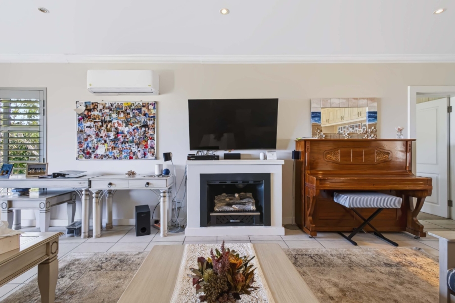  Bedroom Property for Sale in Twin Rivers Western Cape